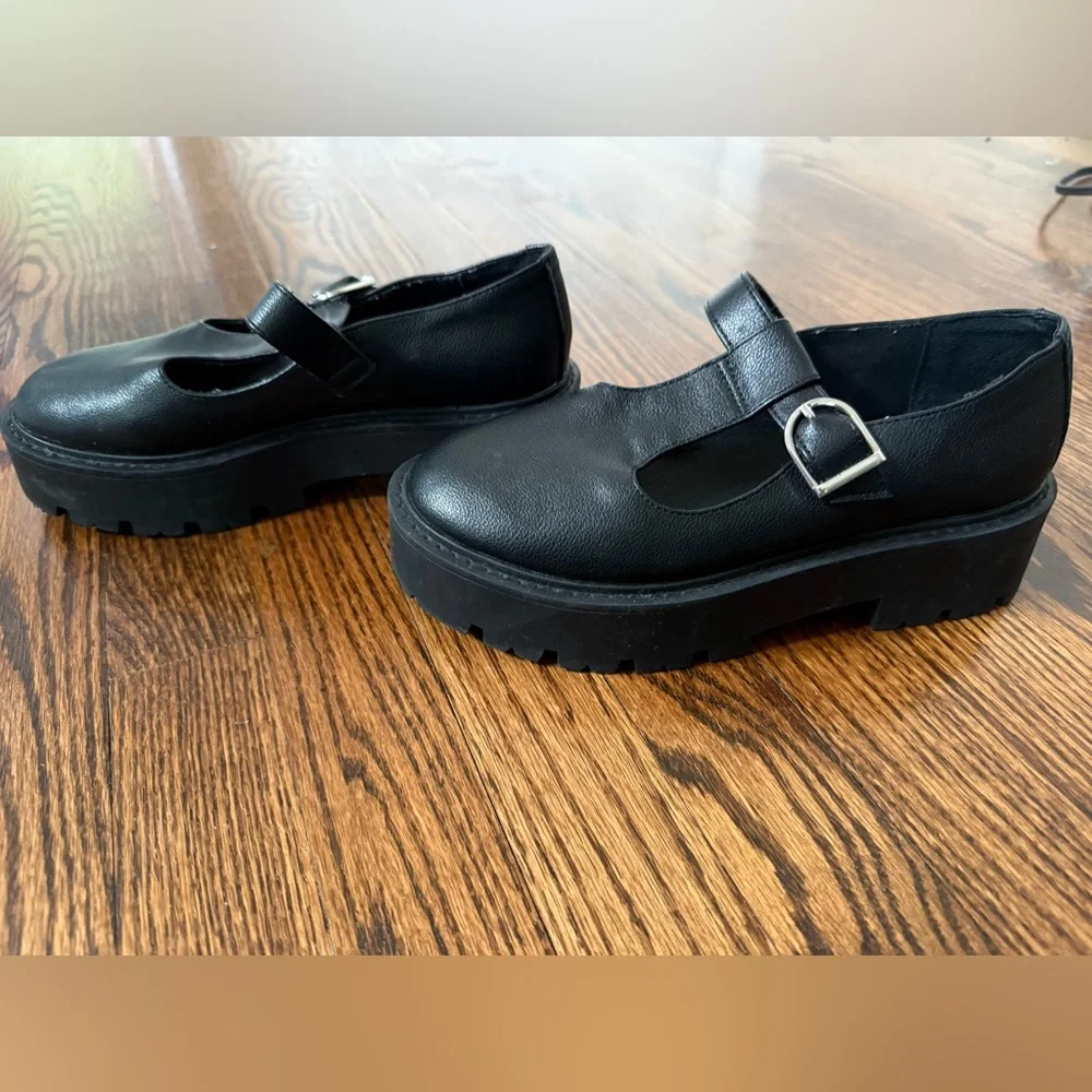 Women’s Mix No. 6 Corah platform Mary Jane shoes in black faux‎ leather size 7.5